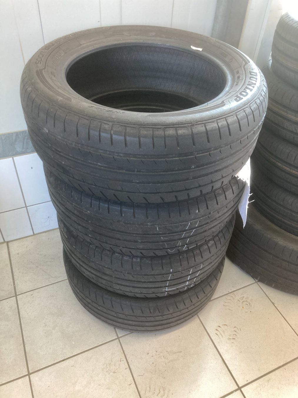 Dunlop Pneumatici & Ruote complete: 205/55R16 Sommerpneu Dunlup – Usato da Cham venduto da WB2223