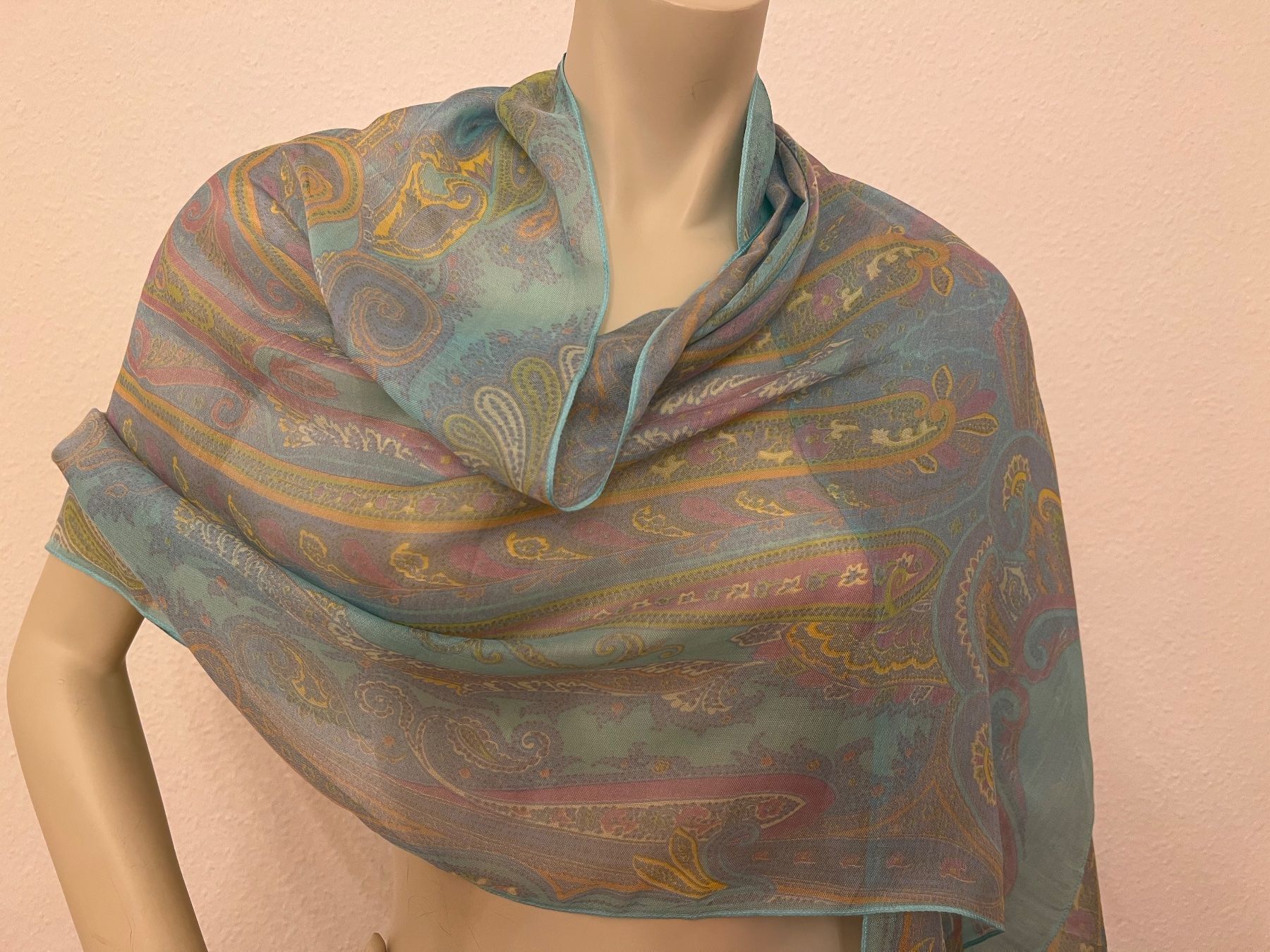 Foulards, Tücher & Schals: Fraas Schal hellblau, 180*57 cm – Gebraucht aus Basel von Bettybooo 3
