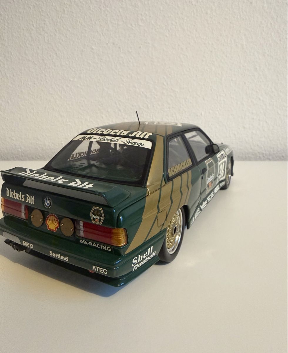 Minichamps Voitures modèles: MC 1:18 BMW M3 E30 – D'occasion à Däniken SO par hasenpfote. 2