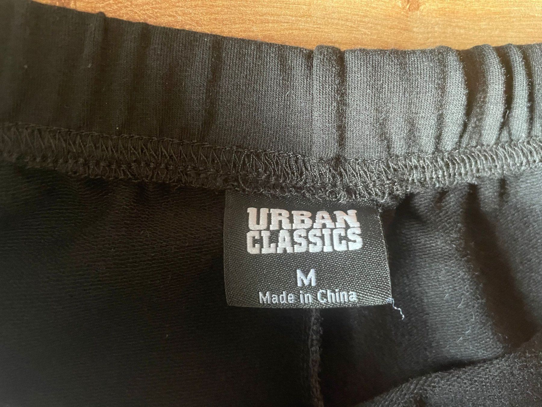 Urban Outfitters Pantaloni: Urban Classics Shorts, ganz neu – Usato da Zürich venduto da Swiss_Rhapsody 2