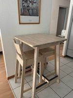 Table haute de cuisine en bois+ 2 chaises