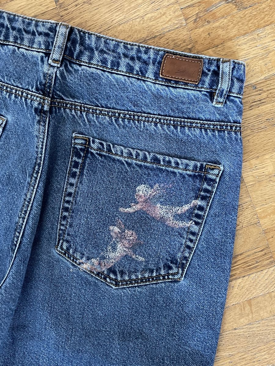 Jeans: Subdued boyfriend jeans with vintage print – Usato da Zürich venduto da WeisserPlanet