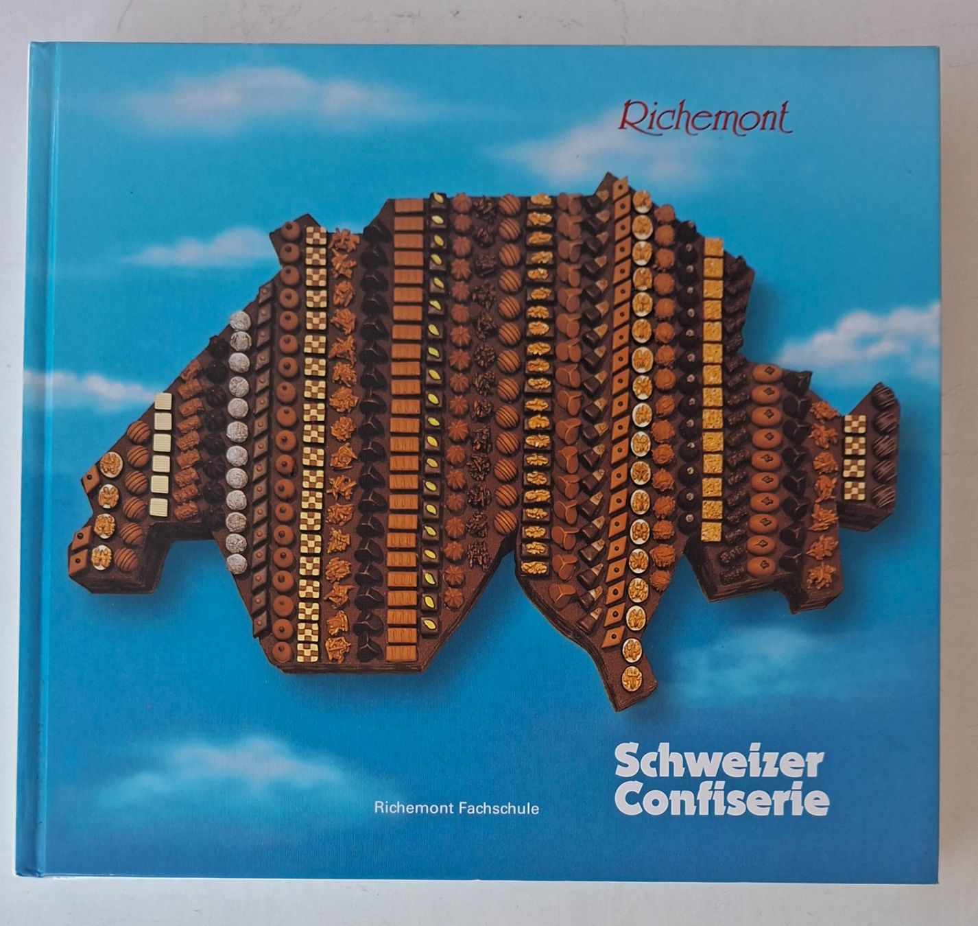 Livres: Richemont Fachschule Schweizer Confiserie Buch – D'occasion à Opfikon par Diversamente