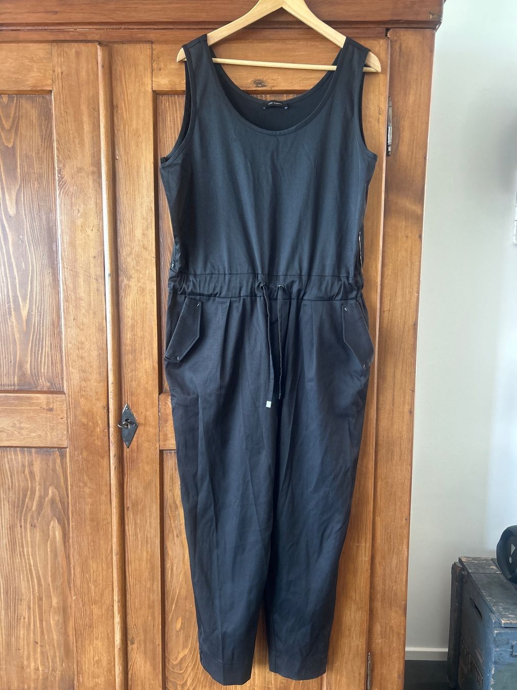 Tute: Combinaison noire Cop. Copine taille 42 – Usato da St-Aubin-Sauges venduto da vildfr