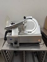 Hofmann Aufschnittmaschine Typ 330 I K, 