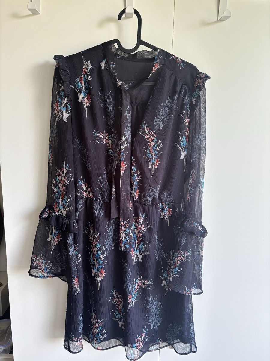 Kleider: Floral Dress size S – Gebraucht aus Zürich von lydia_l 4