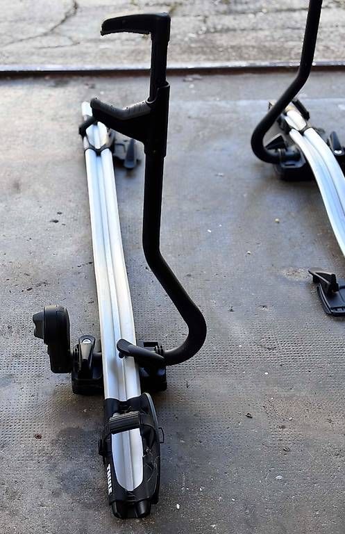 Barres de toit: 2 porte-vélos – D'occasion à Gilly par sevypo 1