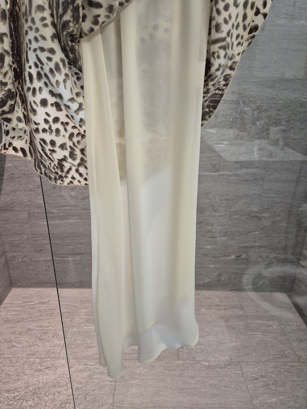 Zara Kleider: Kleid Zara – Neu (gemäss Beschreibung) aus Davos Clavadel von ste_9qdw 1