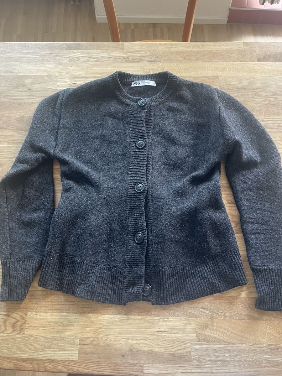 Maglioni & Felpe: Woll Cardigan – Usato da Rapperswil SG venduto da cre_k67k