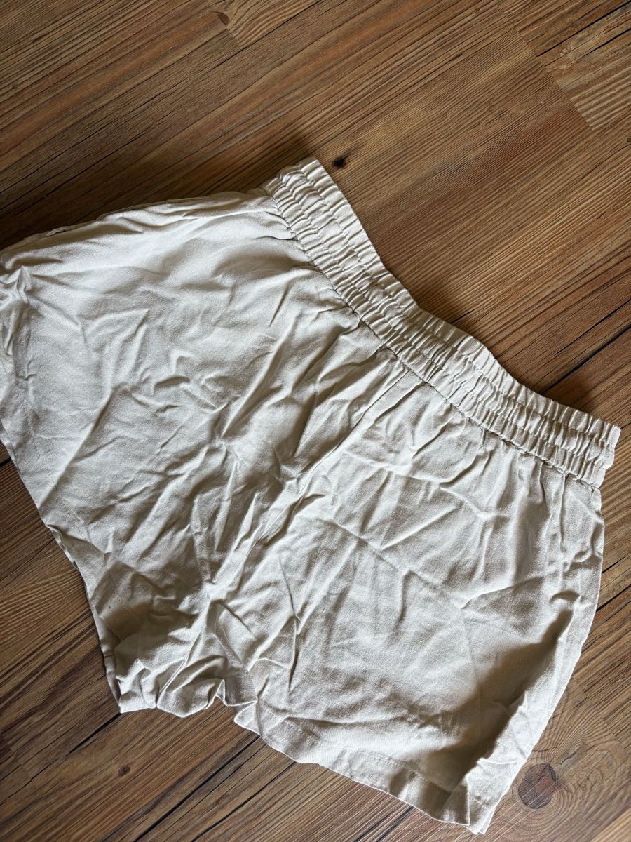 Zara Pantaloni: Zara Leinen Shorts Gr. M – Usato da Grindelwald venduto da Kikaa99 4