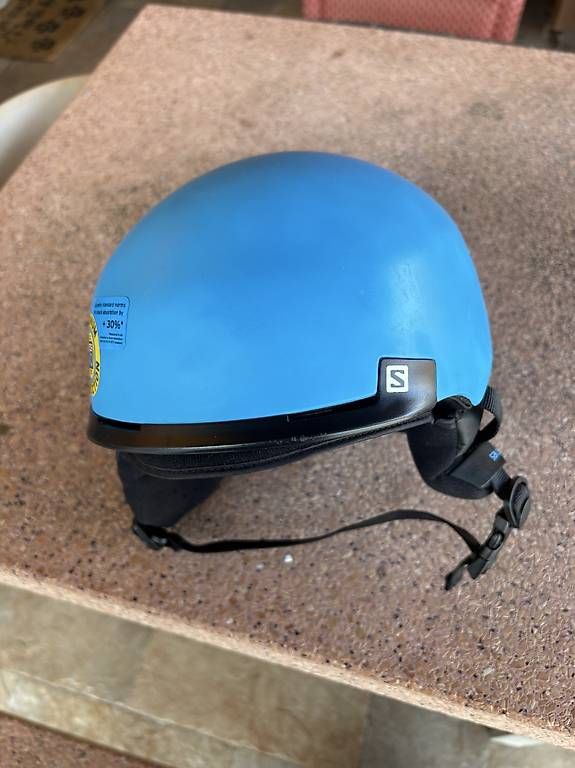 Caschi: Casco da sci  – Usato da Cadempino venduto da rin_j5yh 2