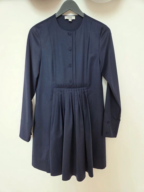 Cos Kleider: COS Minikleid – Neu (gemäss Beschreibung) aus Zürich von Uiuiui