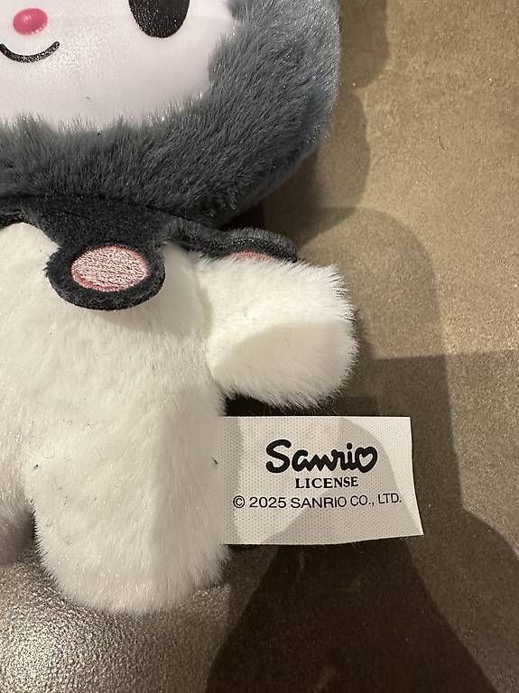 Figuren: Kuromi Plush  – Gebraucht aus Emmenbrücke von tut_bfx2 2