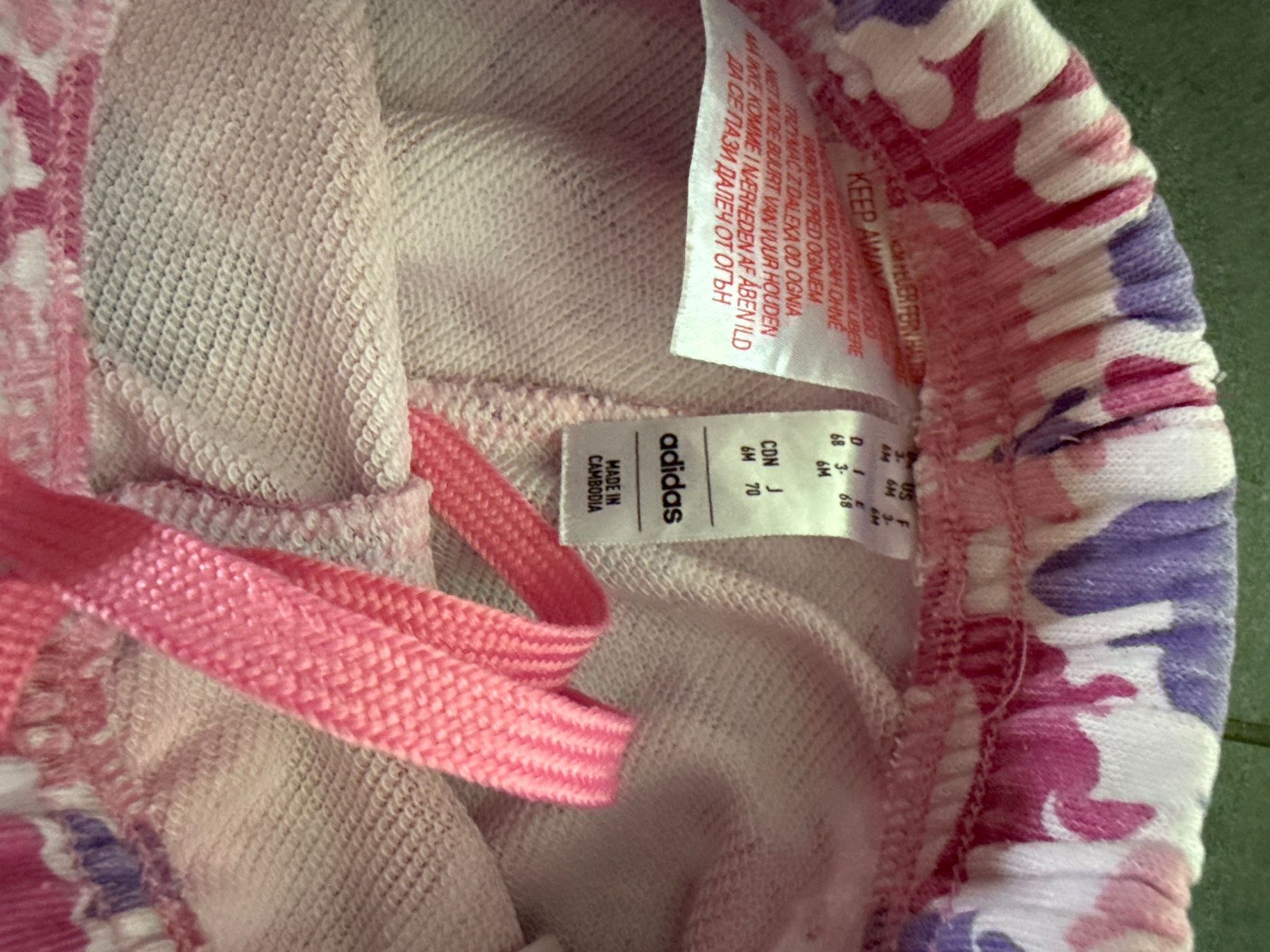 Adidas Hosen: Adidas Trainerhose Gr. 68 – Neu (gemäss Beschreibung) aus Worblaufen von Savanne05 2