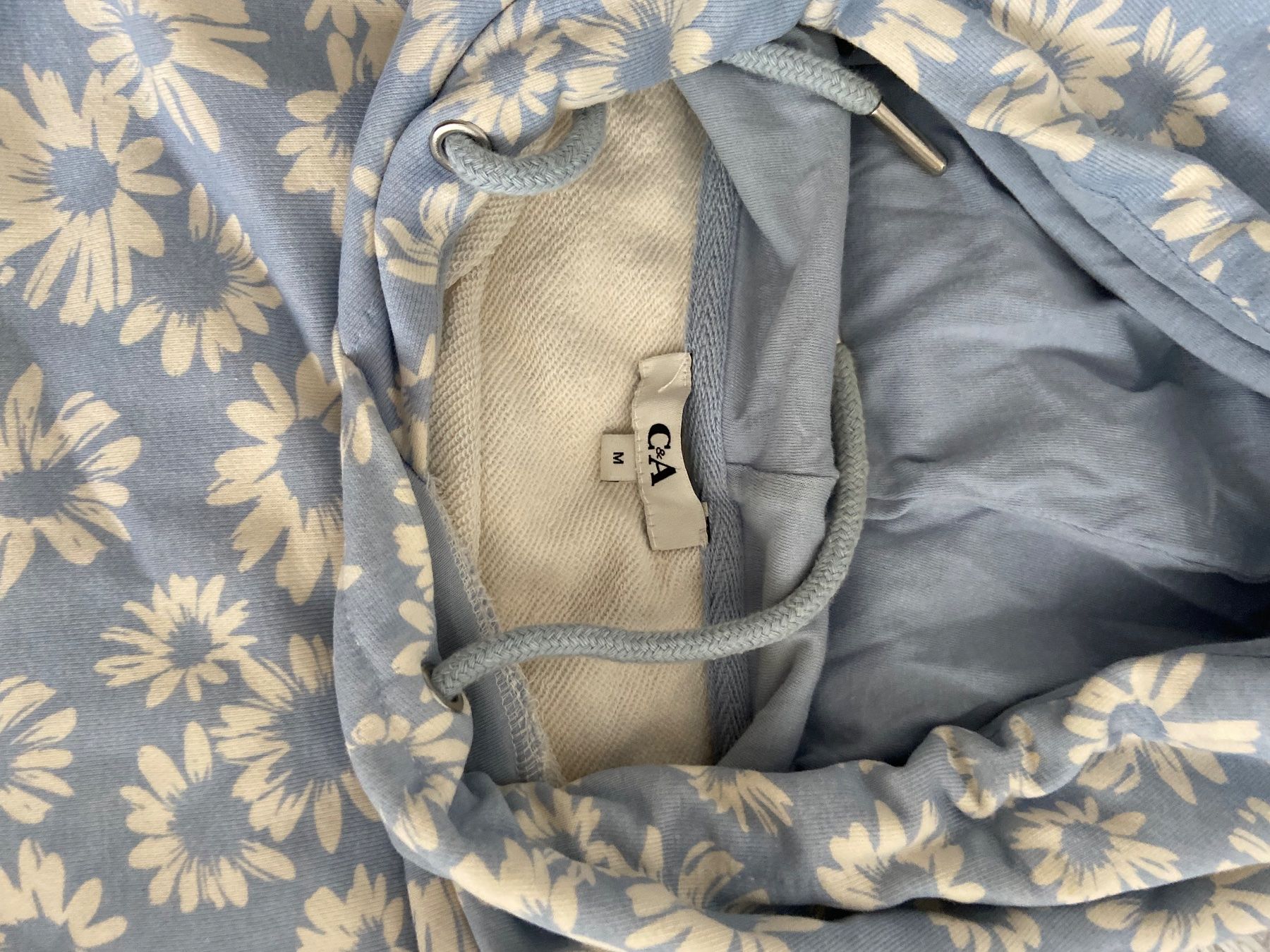 C&A Maglioni & Felpe: Sommerlicher C&A Kapuzenpullover mit Bluemli-Muster, Gr. M – Usato da Pratteln venduto da Omega102 1