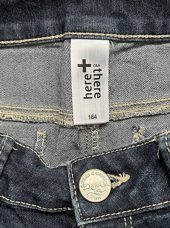 Pantaloni: Denim shorts (Gr. 164) – Usato da Wädenswil venduto da esp_z8tb 2
