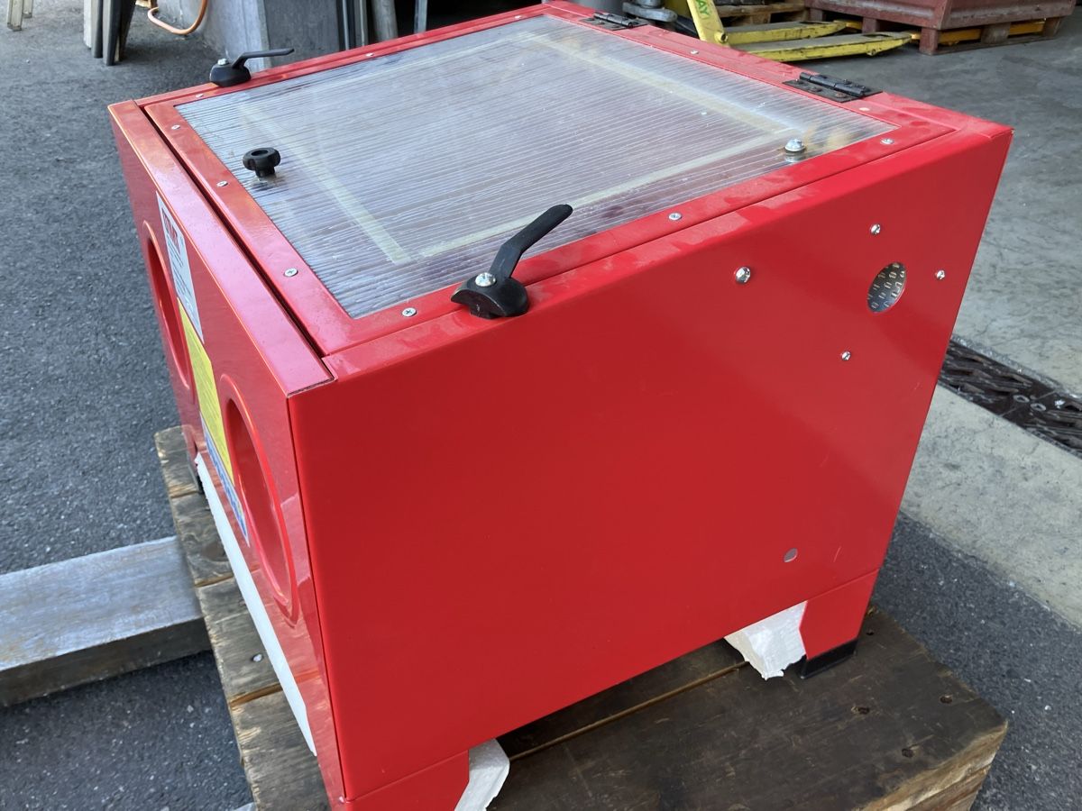 Tutte le macchine: Sandstrahlkabine OTMT Modell OT100  – Nuovo (secondo la descrizione) da Uerkheim venduto da Dealer-4813 4