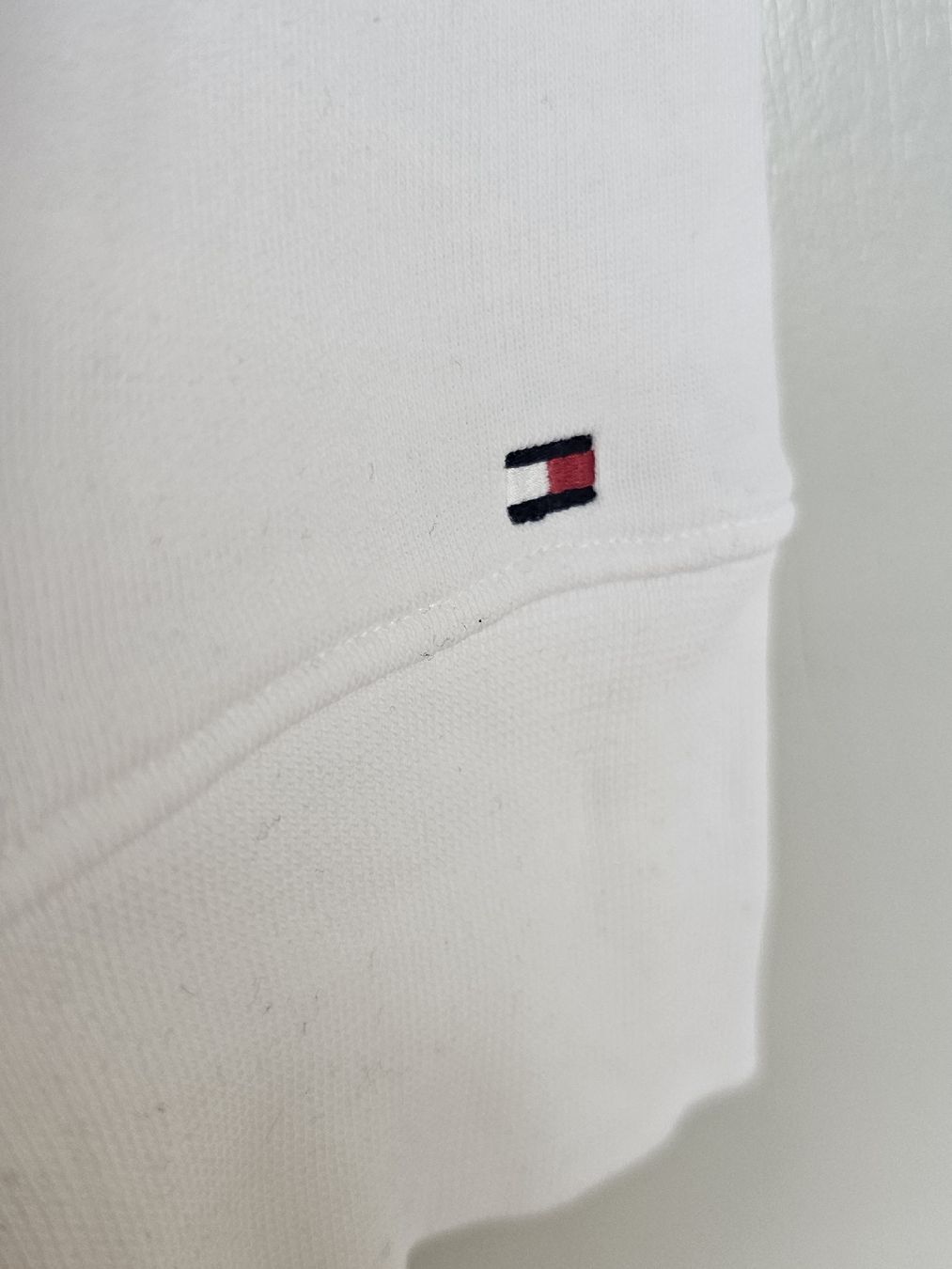 Tommy Hilfiger Maglioni & Felpe: Tommy Hilfiger Damen pullover, Grösse M, weiss – Usato da Eggenwil venduto da Schramy 2