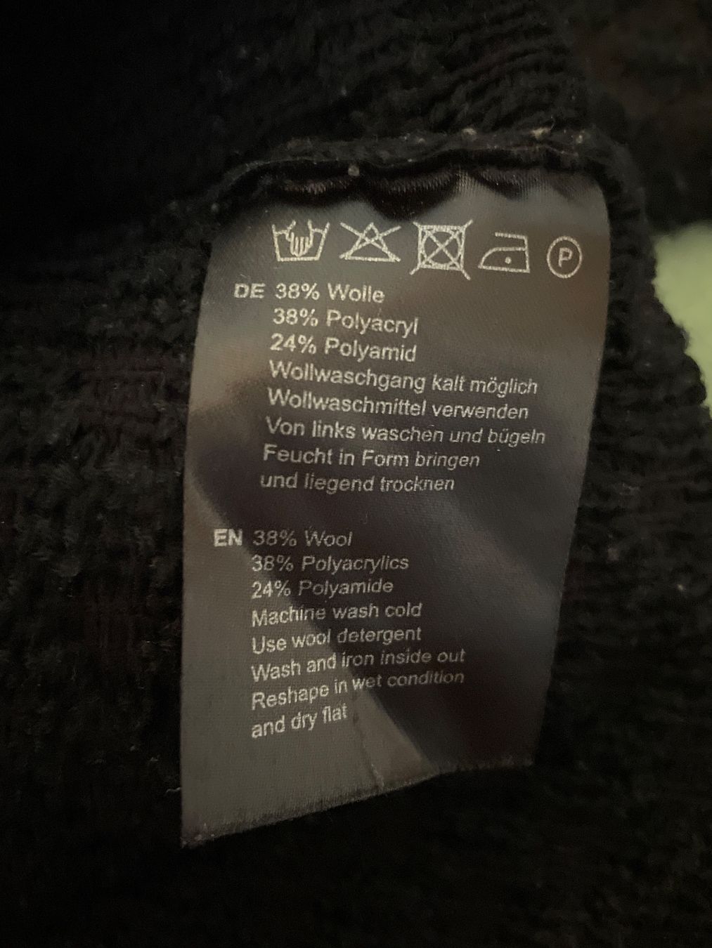 Hallhuber Pulls & Sweat-shirts: Pullover Hallhuber schwarz mit Rautenmuster – D'occasion à Zürich par man_yb8d 2
