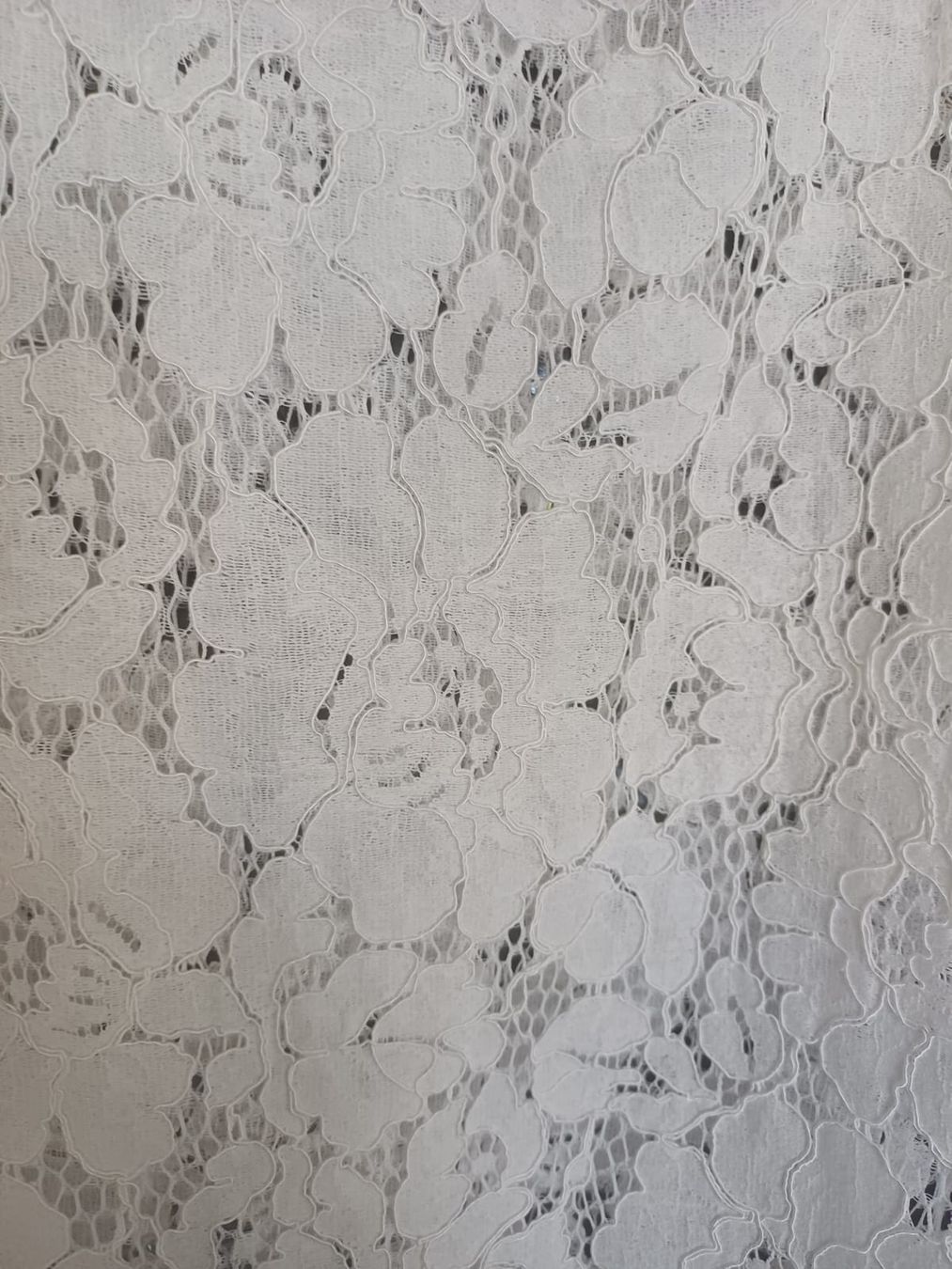 Top: Petite blouse en dentelle marque Naraide – Nuovo (secondo la descrizione) da Collonges venduto da cam_72xf 2
