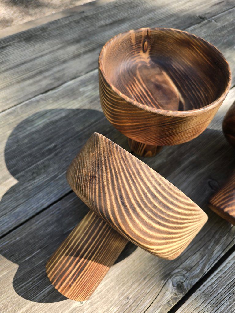 Ciotole: Holz: Schale mit Fuss – Nuovo (secondo la descrizione) da Romanshorn venduto da Rachacha 1