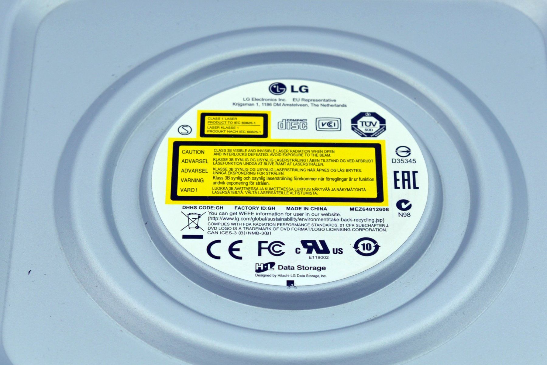 LG Lettore multimediale & Streamer: LG DVD-Brenner GH24NSB0 schwarz – Usato da Wittenbach venduto da rbstore 2