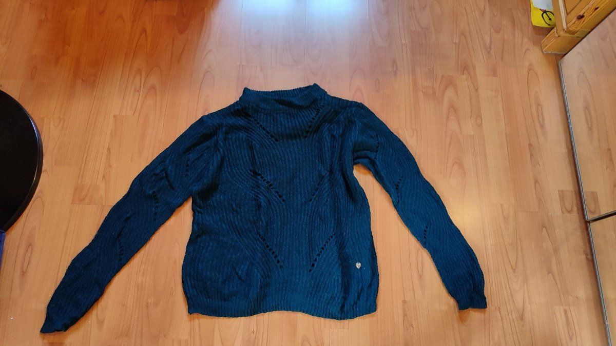 Pull&Bear Pullover & Sweatshirts: Strickpullover, Gr. S, Top-Zustand, Set: 10 Stk. – Neu (gemäss Beschreibung) aus Brüttisellen von nic_xm7s 5