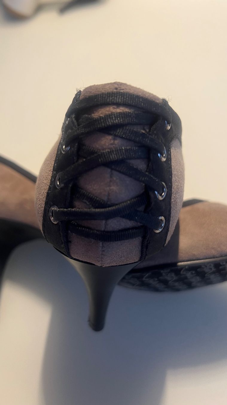 Scarpe da donna: High Heels, Pumps mit Soft-Sohle, Grösse 39 – Usato da Kehrsatz venduto da Louvitesse 2