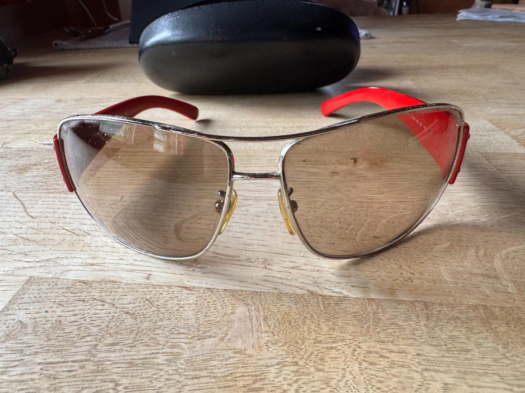 Prada Occhiali & Lenti: Prada Vintage shades – Usato da Luzern venduto da Antiquesonline 4
