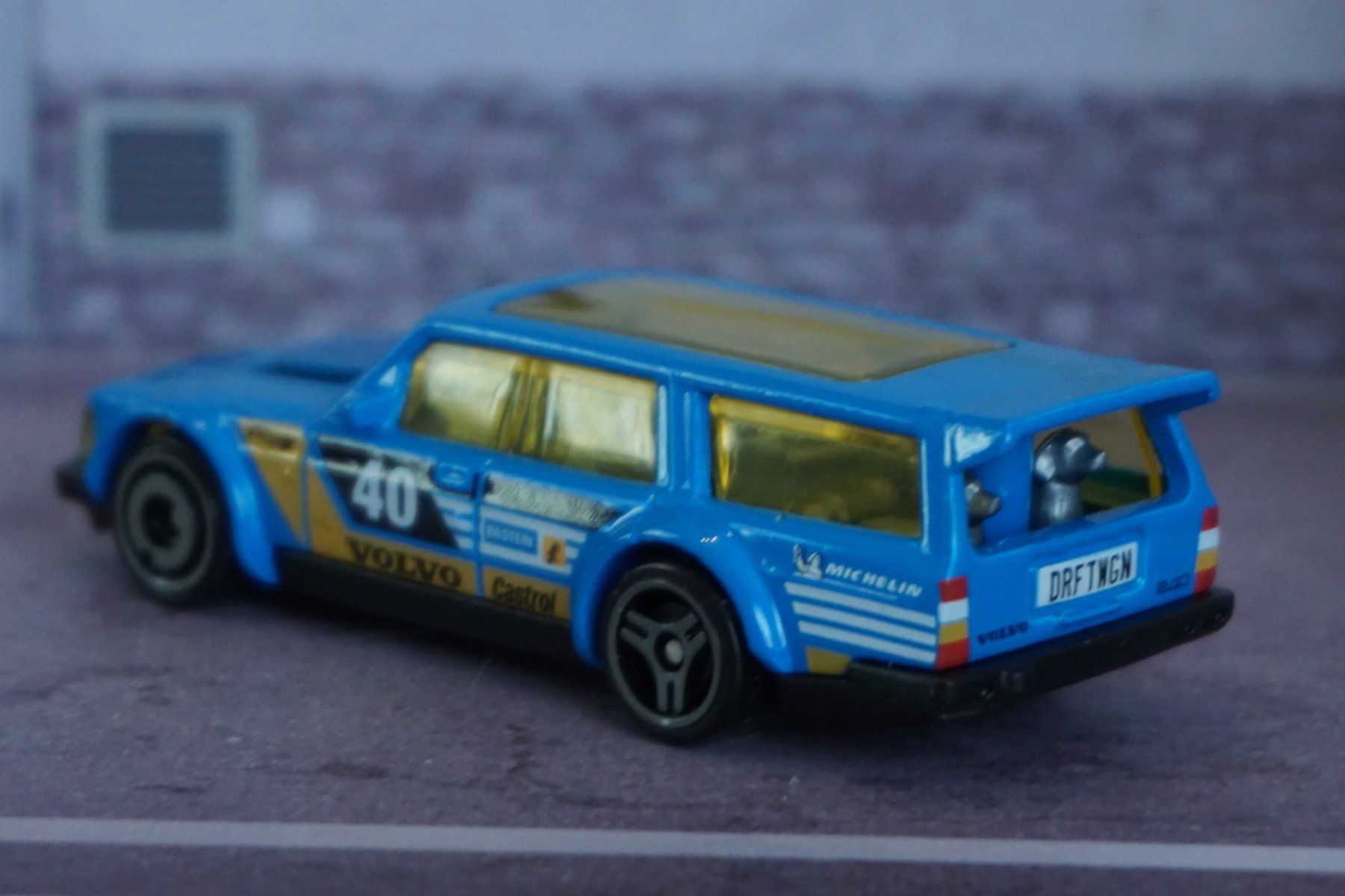 Hot Wheels Modellautos: HotWheels Volvo 240 Drift Wagon COOL !!!!!!!!!!!!!! – Gebraucht aus Reiden von Doppeldecker69 1
