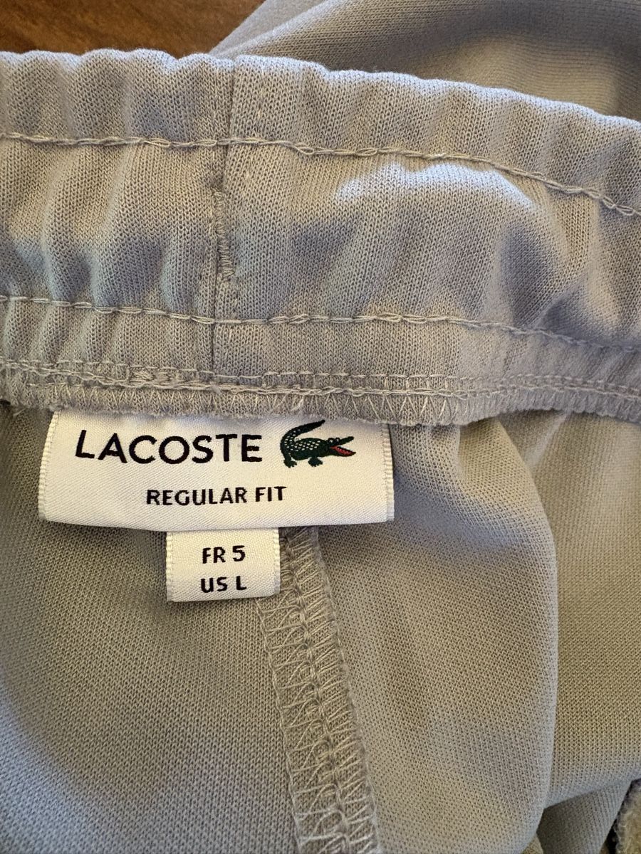 Lacoste Pantalons: Short Lacoste taille L  – Neuf (Voir description) à Ravoire par sapy 1