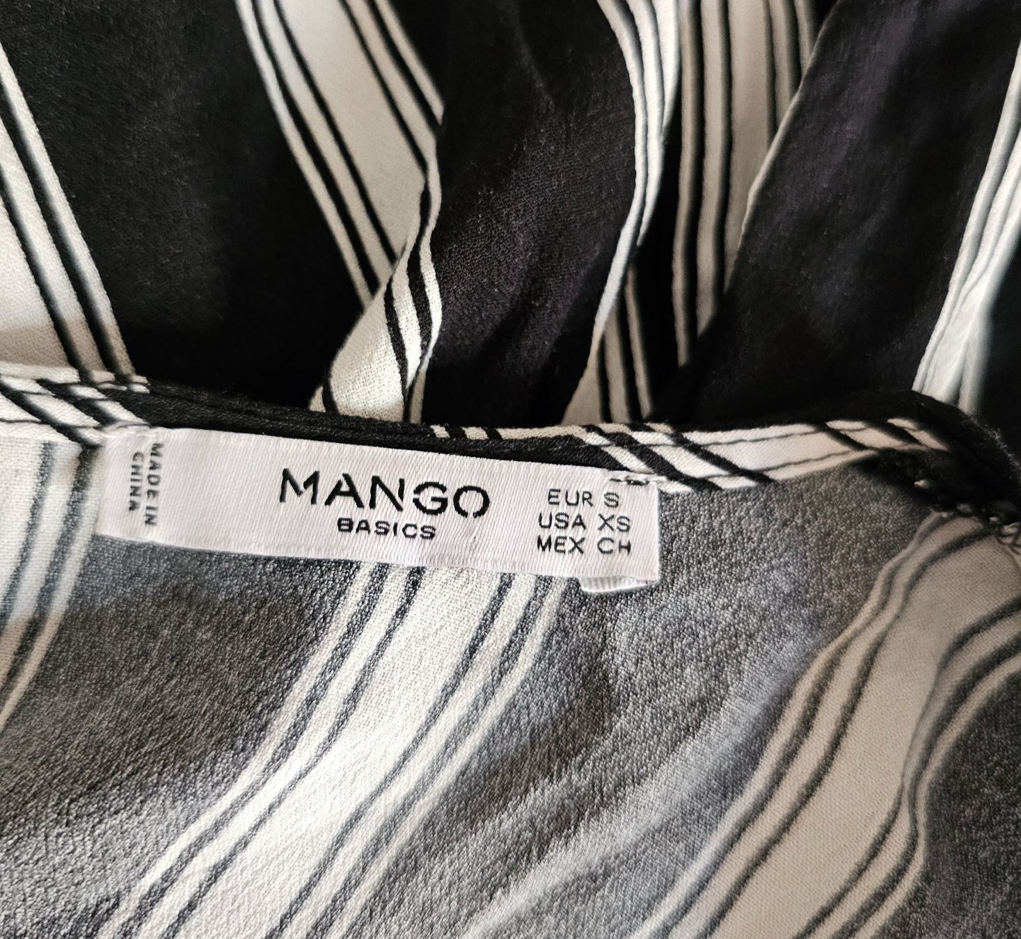 Mango T-shirt: MANGO Basics gestreiftes Shirt Gr. S Business Chic – Usato da Füllinsdorf venduto da Sunnebliemli7 2