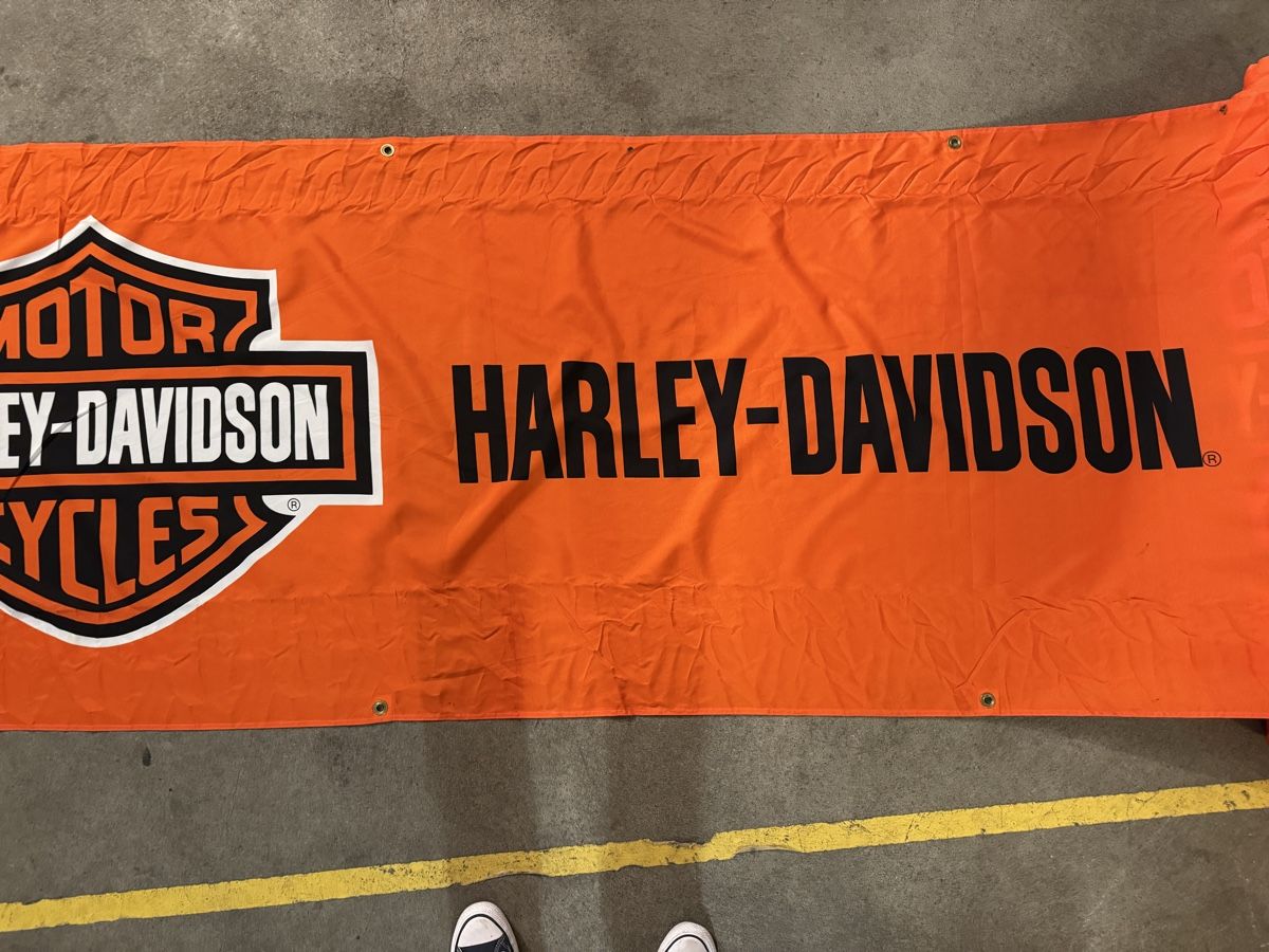 Harley-Davidson Bandiere: Harley-Davidson Banner 48 Meter – Usato da Birmenstorf AG venduto da BIGD78