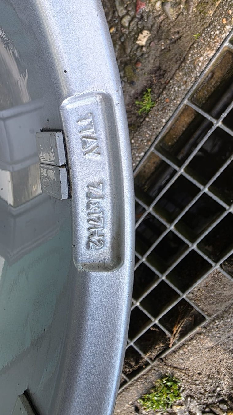 Audi Cerchioni: 4 stk. 17" Alufelgen – Usato da Bettwiesen venduto da fat_2lpc 5