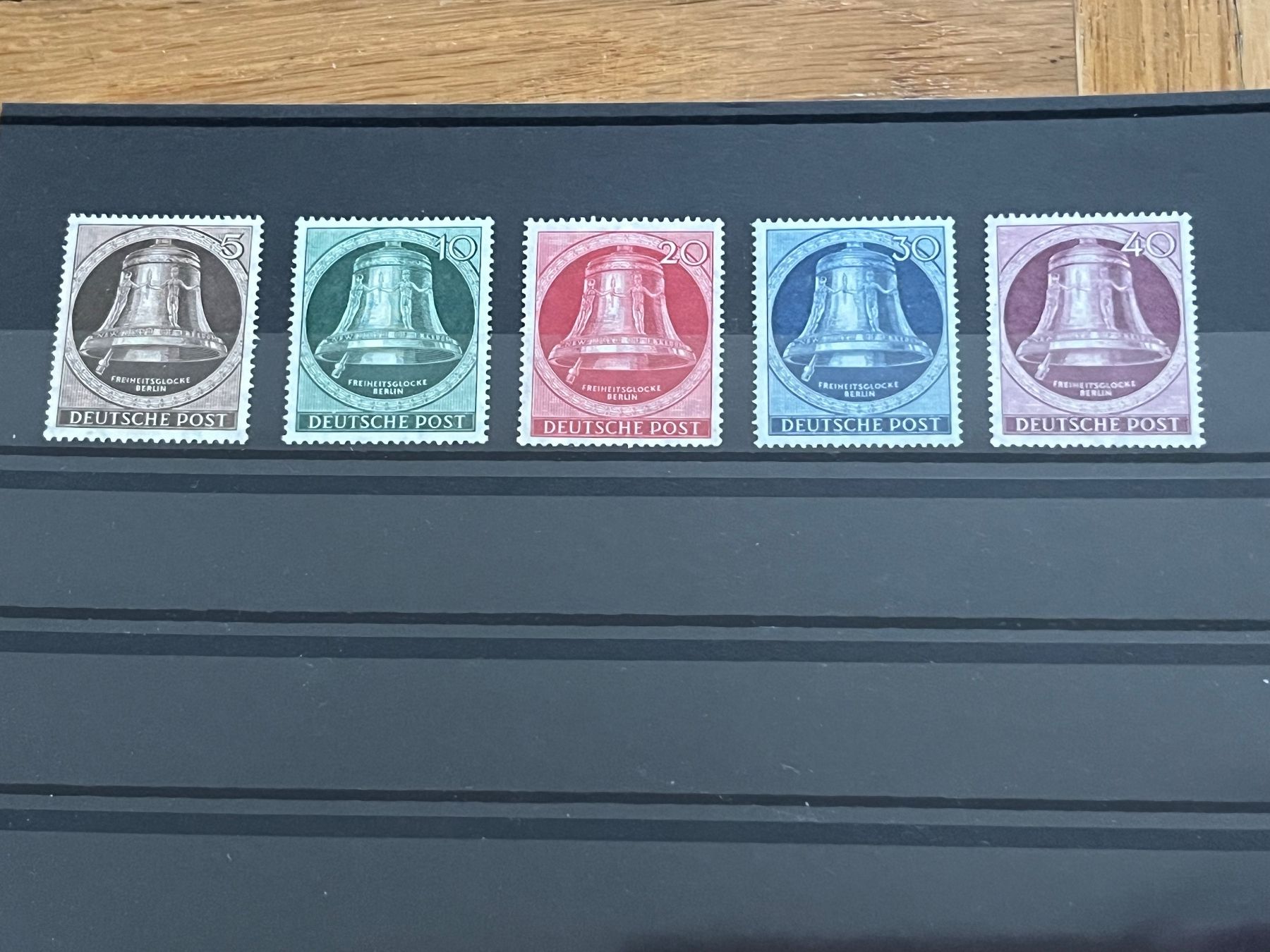 Tutti i francobolli: Briefmarken Satz "Berliner Glocke", ** – Nuovo (secondo la descrizione) da Romanshorn venduto da luxcollect