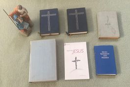 Religiöse Bucher & Figur