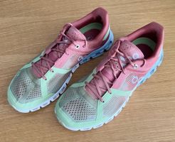 On Cloud chaussures, taille 39