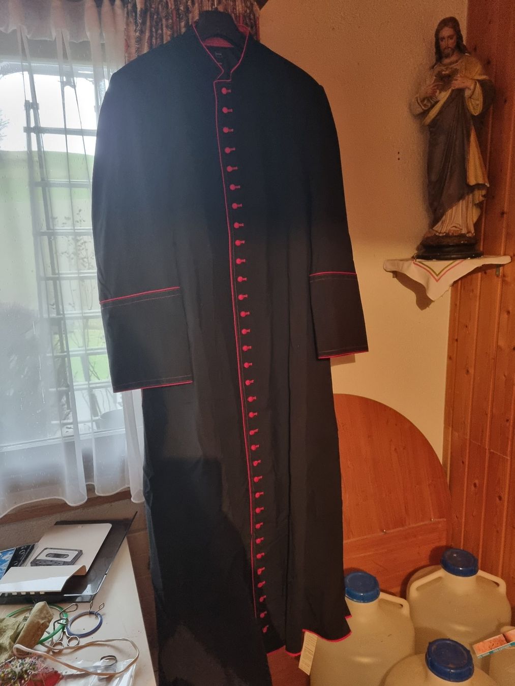 Uniformi: Soutane - Kardinalsfarbe – Nuovo (secondo la descrizione) da Fischbach LU venduto da diacon 1