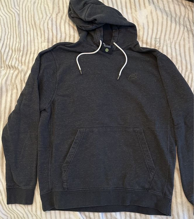 Nike Pulls & Sweat-shirts: Nike Hoodie - Grösse M – D'occasion à Zürich par ErnstS_23