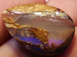 Australischer Boulder Opal 18.00Cts.