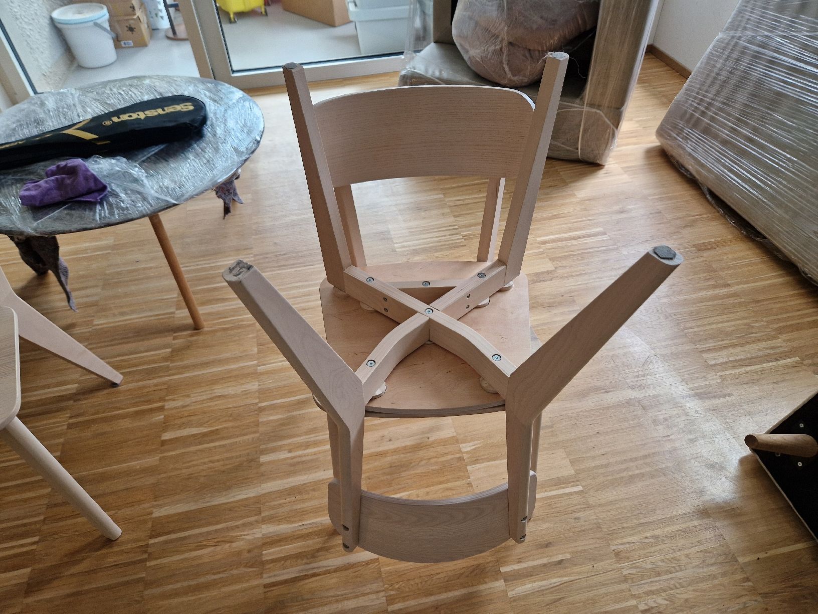 Stühle: 4 Esszimmerstühle Holz – Neu (gemäss Beschreibung) aus Zürich von zvr_8cw6 3