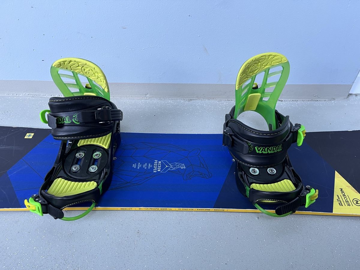 Nidecker Board: Nidecker Snowboard 130cm inkl. Bindung – Usato da Horgen venduto da pupcia01 1