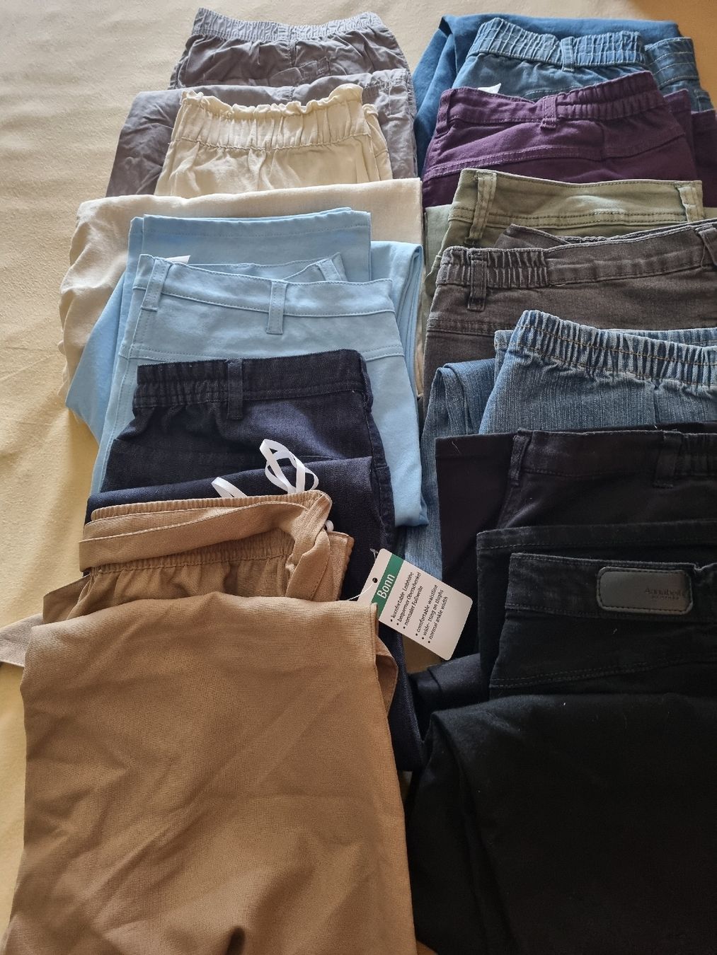 Kleiderpakete: Flomi / secondhand    22 Hosen  /  Jeans – Gebraucht aus Aesch BL von mutti04 3