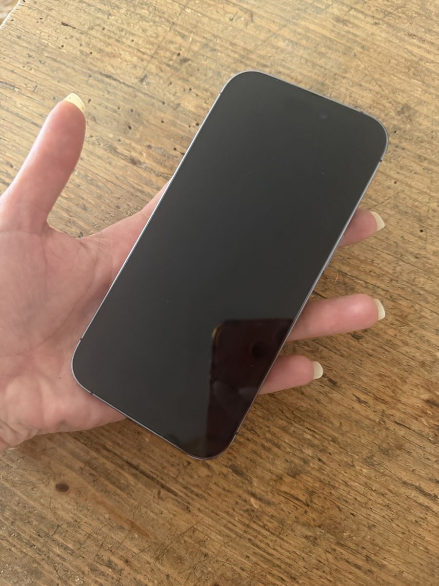 Apple Portables: Iphone 14 Pro / dark violet – D'occasion à Zürich par Tingeltangelvina