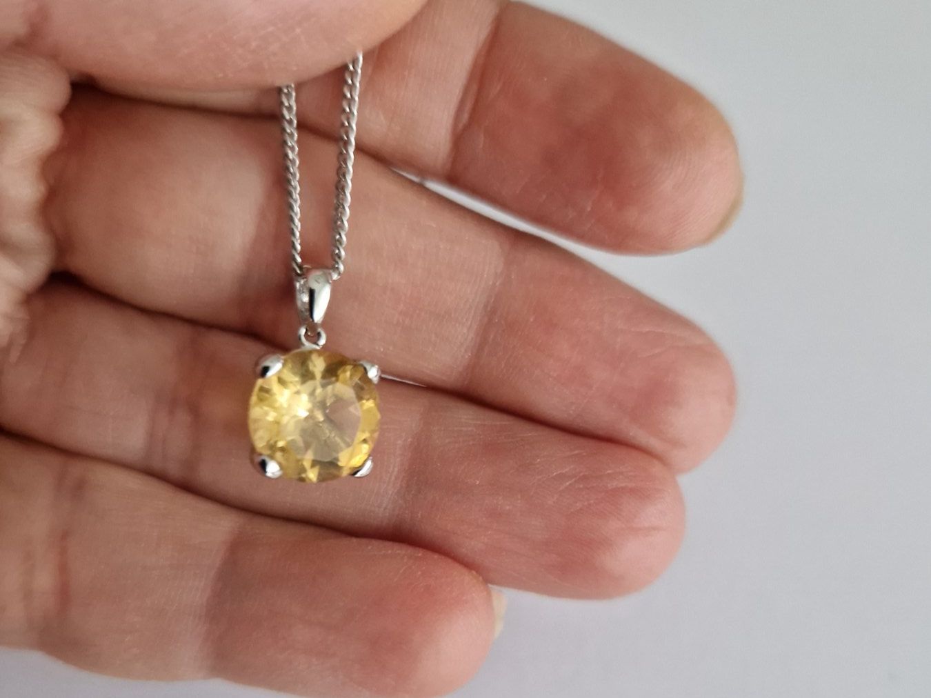 Christ Anhänger: 18K Weissgold Anhänger mit Citrin – Neu (gemäss Beschreibung) aus Grenchen von Elenka 3