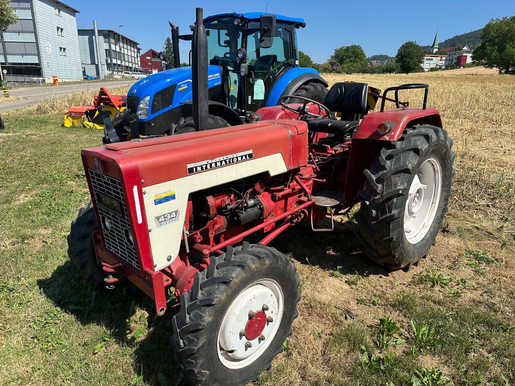 Traktoren: International 434 Allrad – Gebraucht aus Ettingen von lubs