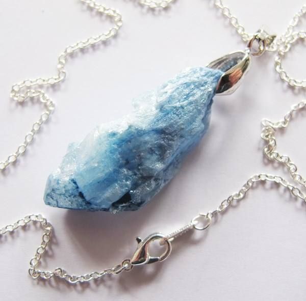 Altri gioielli: Anhänger mit Kette Ocean Blue Quartz – Nuovo (secondo la descrizione) da Schwanden GL venduto da UHRKNALL 2