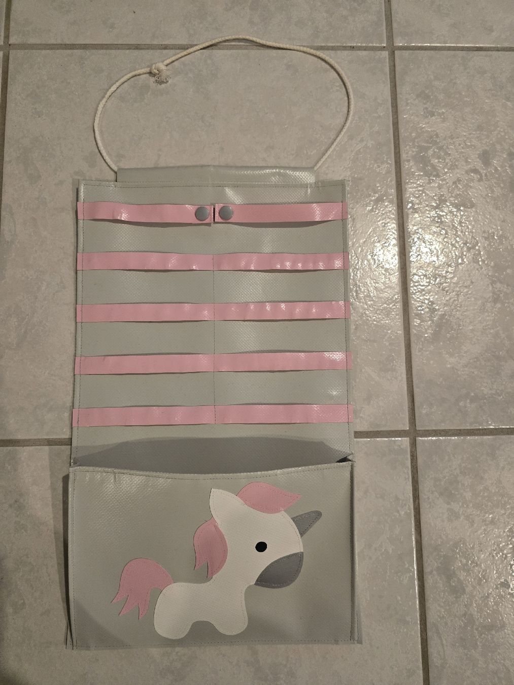 Accessori per capelli: Haarspangenparkplatz – Usato da Lostorf venduto da Venice16