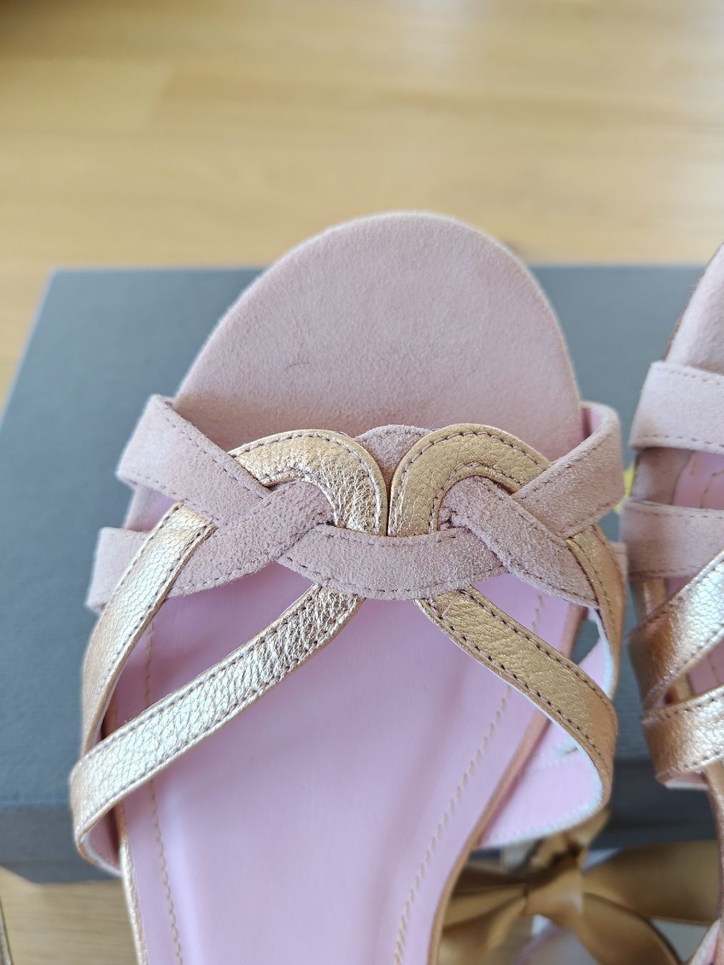 Scarpe da donna: Neue Brautschuhe Sandalen Gr. 39 – Nuovo e nell'imballaggio originale da Rain venduto da dalamaus 3