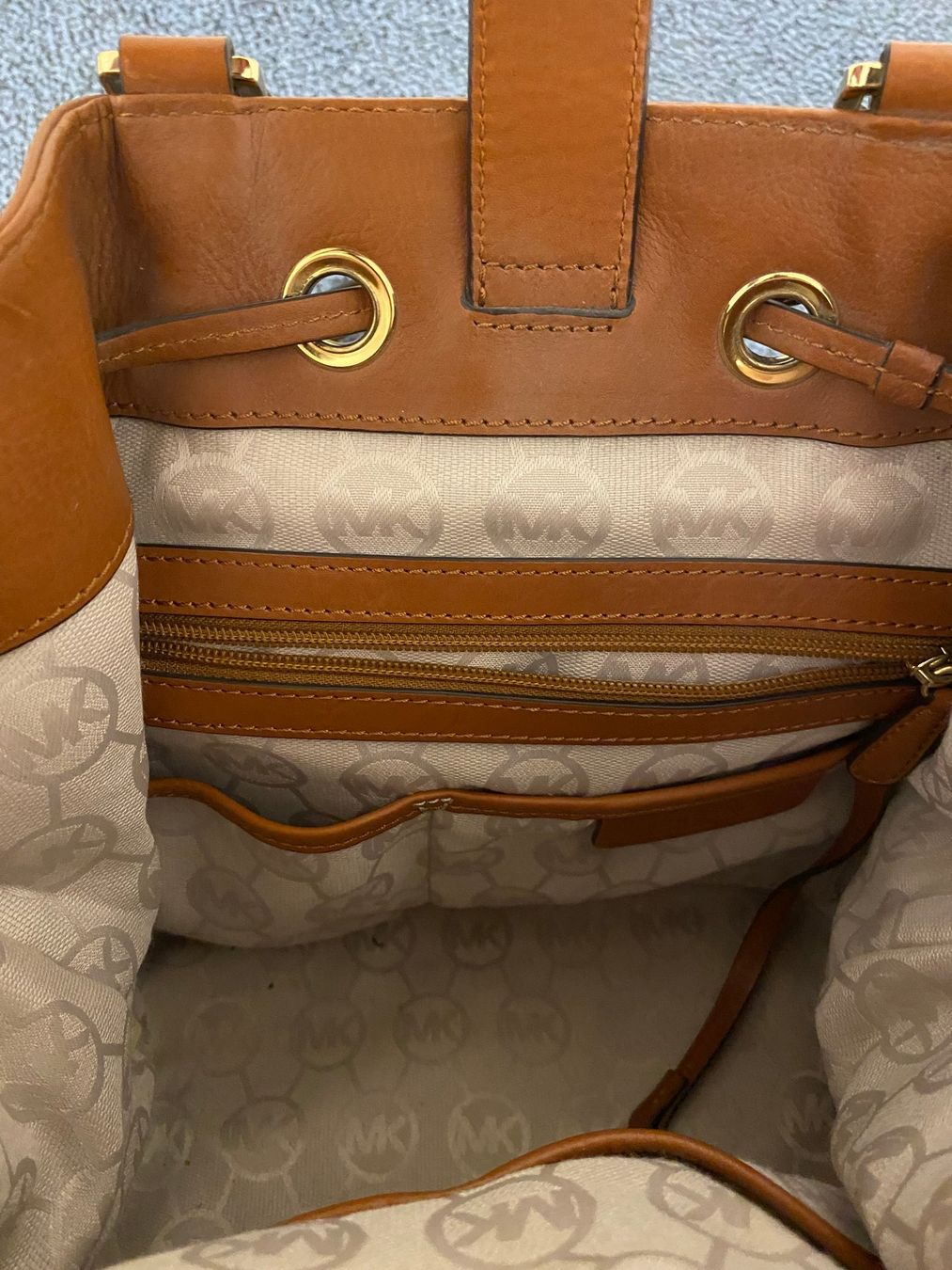 Michael Kors Sacs femmes: MICHAEL KORS Tasche – D'occasion à Zug par ENEREP 3